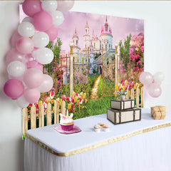 Lofaris Märchenschloss Garten Hintergrund mit goldenem Tor und rosa Blumen, zauberhafte Fotokulisse für Kinder und Fotoshootings