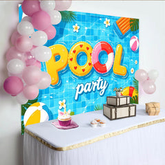 Lofaris Lebendiger Poolparty-Hintergrund mit Luftmatratze und Strandbällen, fröhliche Sommerkulisse für Fotoshootings und Events