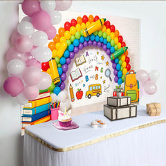 Lofaris Bunter Einschulung Hintergrund mit Regenbogenballons und Schulbus, fröhliche Lernkulisse für Schulanfang Partydekoration