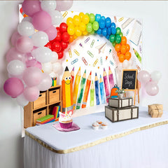 Lofaris Bunter Einschulungs-Hintergrund mit Regenbogen Luftballons und Bleistiften, fröhliche Fotowand für Schulanfang und Kinderfotografie