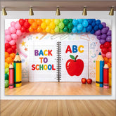 Lofaris Bunter Schulanfangshintergrund mit ABC und Apfel für Kinder, fröhliche Kulisse mit Regenbogen Luftballons und Bleistiften
