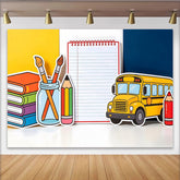 Lofaris Farbenfroher Schulanfang Hintergrund mit Schulbus und Büchern, perfekte Fotokulisse für Kinder und Schulfeier-Dekoration
