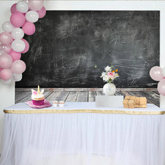 Lofaris Vintage Kreidetafel Fotohintergrund mit Holzboden und Kreidespuren, rustikale Kulisse für Porträtfotografie und Studio