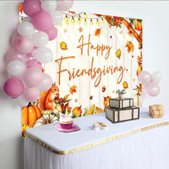 Lofaris Herbstlicher Erntedankfesthintergrund mit Kürbissen und Lichterkette, perfekte Kulisse für gemütliche Familienfotos und Dekoration