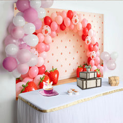 Lofaris Rosa Erdbeer-Geburtstagshintergrund mit Luftballons für Mädchen, festliche Fotowand für Kinderpartys und Fotoshootings
