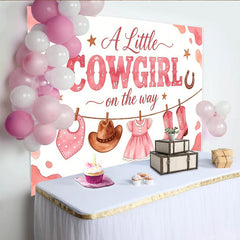 Lofaris Rosa Cowgirl Babyparty Hintergrund für Mädchen mit Stiefeln und Hut, niedliche Kulisse für Baby-Ankündigung und Fotoshooting