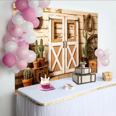 Lofaris Rustikaler Western-Scheunentor-Hintergrund mit Cowboyhut und Kakteen, Vintage Fotowand für Fotoshooting und Wildwest-Partydekoration
