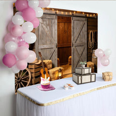 Lofaris Rustikaler Western-Scheunen-Hintergrund mit Holztüren und Kaktus, perfekte Fotokulisse für Country-Partys und Fotoshootings