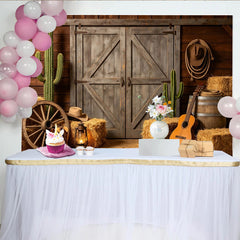 Lofaris Rustikaler Western-Fotohintergrund mit Scheunentor und Heuballen, perfekte Kulisse für Fotoshootings und Events