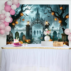 Lofaris Gruseliger Halloween Hintergrund Spukschloss und Kürbisse, neblige Friedhofs-Kulisse für gruselige Partydekoration