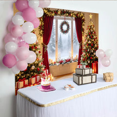 Lofaris Festlicher Weihnachtshintergrund mit beleuchteten Weihnachtsbäumen und roten Vorhängen, winterliche Kulisse für Fotoshooting