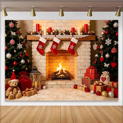 Lofaris Festlicher Weihnachts-Hintergrund mit Kamin und geschmückten Weihnachtsbäumen, gemütliche Kulisse für Winterfotoshootings