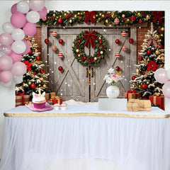 Lofaris Rustikaler Weihnachtshintergrund mit verschneiten Weihnachtsbäumen und Geschenken, festliche Kulisse für Winterfotoshootings