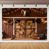 Lofaris Rustikaler Western-Scheunen-Hintergrund mit Heu, Lichterkette und Cowboy-Elementen, für Country-Partys