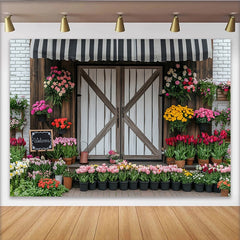 Lofaris Bunter Blumenladen Fotohintergrund mit rustikaler Holztür und Markise, eine idyllische Frühlingskulisse für Fotoshooting