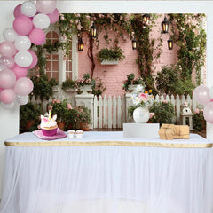 Lofaris Romantischer Gartenfotohintergrund mit rosa Ziegelwand und weißen Rosen, eleganter Fotohintergrund für professionelle Porträts