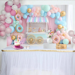 Lofaris Pastell Donut Geburtstagshintergrund mit Luftballons und Dessertwagen, süße Fotokulisse für Kinderparty und Fotoshooting