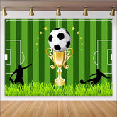 Lofaris Grüner Fußballfeld Hintergrund mit goldenem Pokal und Ball, dynamische Sport-Fotowand für Events und Fotoshootings