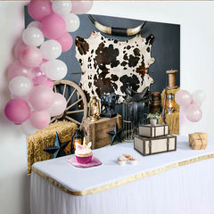 Lofaris Rustikaler Western Fotohintergrund mit Kuhfell und Longhorn-Hörnern, authentische Kulisse für professionelle Fotoshootings