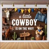 Lofaris Kleiner Cowboy ist unterwegs Babyparty Hintergrund für Jungen, rustikale Western-Fotowand mit Stierschädel und Teddybär