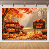 Lofaris Herbstlicher Kürbis-Hintergrund mit bunten Blättern und Holzregal, ideale Kulisse für Erntefest und Fotoshooting