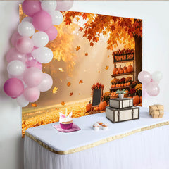 Lofaris Goldener Herbst-Hintergrund mit fallenden Blättern und Kürbisstand, warme Erntefest-Kulisse für Fotostudio und Partydekoration