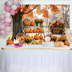 Lofaris orange Herbst-Kürbishintergrund mit Ahornblättern und Kürbissen, rustikale Herbstkulisse für Fotoshootings und saisonale Dekoration
