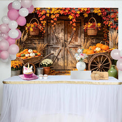 Lofaris Rustikaler Herbst-Kürbis-Hintergrund mit bunten Blättern und Holztür, Erntedankfest Fotowand für herbstliche Partydekoration