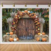 Lofaris Rustikaler Herbst Fotohintergrund mit Holzscheunentor und Kürbissen, natürliche Kulisse für Porträtfotos und saisonale Dekoration