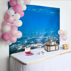 Lofaris Realistischer tiefblauer Unterwasserfotohintergrund mit Sonnenstrahlen, klare Kulisse für Studiofotografie und Porträts