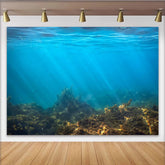 Lofaris Tiefblauer Ozean Unterwasser Hintergrund mit Sonnenstrahlen und Fischen, realistische Meereslandschaft Kulisse für Fotostudio