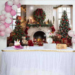 Lofaris Roter und grüner Weihnachtshintergrund mit Kamin und Bäumen, winterliche Kulisse für Fotoshootings und festliche Dekoration