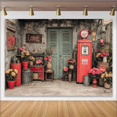 Lofaris Romantischer Vintage-Straßen-Fotohintergrund mit LOVE-Schild, alter Tankstelle und bunten Blumen