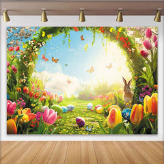 Lofaris Farbenfroher Frühlings Oster Fotohintergrund mit süßem Hasen, bunten Ostereiern und blühenden Tulpen, ideal für Porträts
