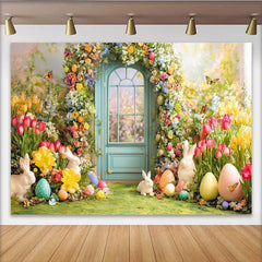 Lofaris Osterhintergrund mit gewölbter Tür, Hasen und bunten Blumen, festliche Frühlings-Fotowand für professionelle Fotoshootings