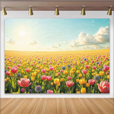 Lofaris Sonnenheller Frühlings-Blumenfeld Hintergrund mit bunten Tulpen und weitem Himmel, idyllische Fotokulisse für Naturaufnahmen