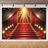 Lofaris Roter Teppich Fotohintergrund mit goldenen Lichtern und Bühne, elegante Kulisse für glamouröse Events und professionelle Fotoshootings