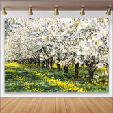 Lofaris Idyllischer Frühlingslandschaft Hintergrund mit weißen Blüten und gelben Blumen, lebendige Fotokulisse für Naturfotografie