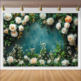 Lofaris Eleganter Blumen Fotohintergrund mit weißen Rosen und grünen Blättern, strukturierte Kulisse für Porträts und künstlerische Aufnahmen