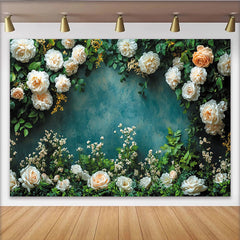 Lofaris Eleganter Blumen Fotohintergrund mit weißen Rosen und grünen Blättern, strukturierte Kulisse für Porträts und künstlerische Aufnahmen