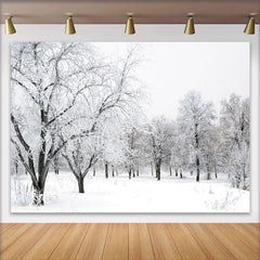 Lofaris Verschneiter Winterlandschaftshintergrund mit schneebedeckten Bäumen, natürliche Kulisse für professionelle Winterfotoshootings