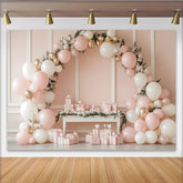 Lofaris Eleganter Rosa Gold Geburtstagshintergrund mit Luftballons und Geschenken, wunderschöne Kulisse für Partydekoration und Fotoshooting