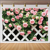 Lofaris Zarter rosa Rosen-Spalier-Hintergrund mit weißem Gitter, romantische Fotowand für Frühlings- und Gartenfotografie