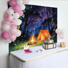 Lofaris Magischer Sternenhimmel-Camping-Hintergrund mit Zelt und Lagerfeuer, traumhafte Fotokulisse für Natur- und Abenteuer-Fotoshootings