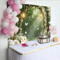Lofaris Romantischer Holzbogen Hochzeitshintergrund mit weißen Blumen, leuchtende Kulisse für Verlobung und Fotoshooting im Freien