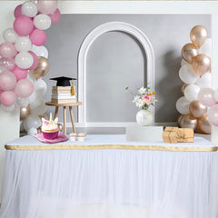 Lofaris Abschlussfeier Fotohintergrund mit weiß-roségoldenen Ballons, eleganter Kulisse für Fotoshooting und Partydekoration