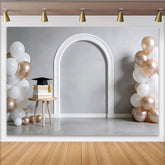 Lofaris Abschlussfeier Fotohintergrund mit weiß-roségoldenen Ballons, eleganter Kulisse für Fotoshooting und Partydekoration