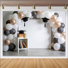 Lofaris Eleganter Abschlussfeierhintergrund in Roségold Grau Weiß mit Ballons, stilvolle Fotokulisse für unvergessliche Abschlussfotos