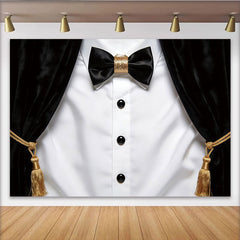 Lofaris Eleganter Smoking-Fotohintergrund mit schwarzem Samtvorhang und goldener Paillettenfliege, klassische Kulisse für Herrenpartys