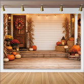 Lofaris Rustikaler Herbstveranda Hintergrund mit Kürbissen und Heuballen, gemütliche Fotokulisse für Erntedankfest und Herbstparty